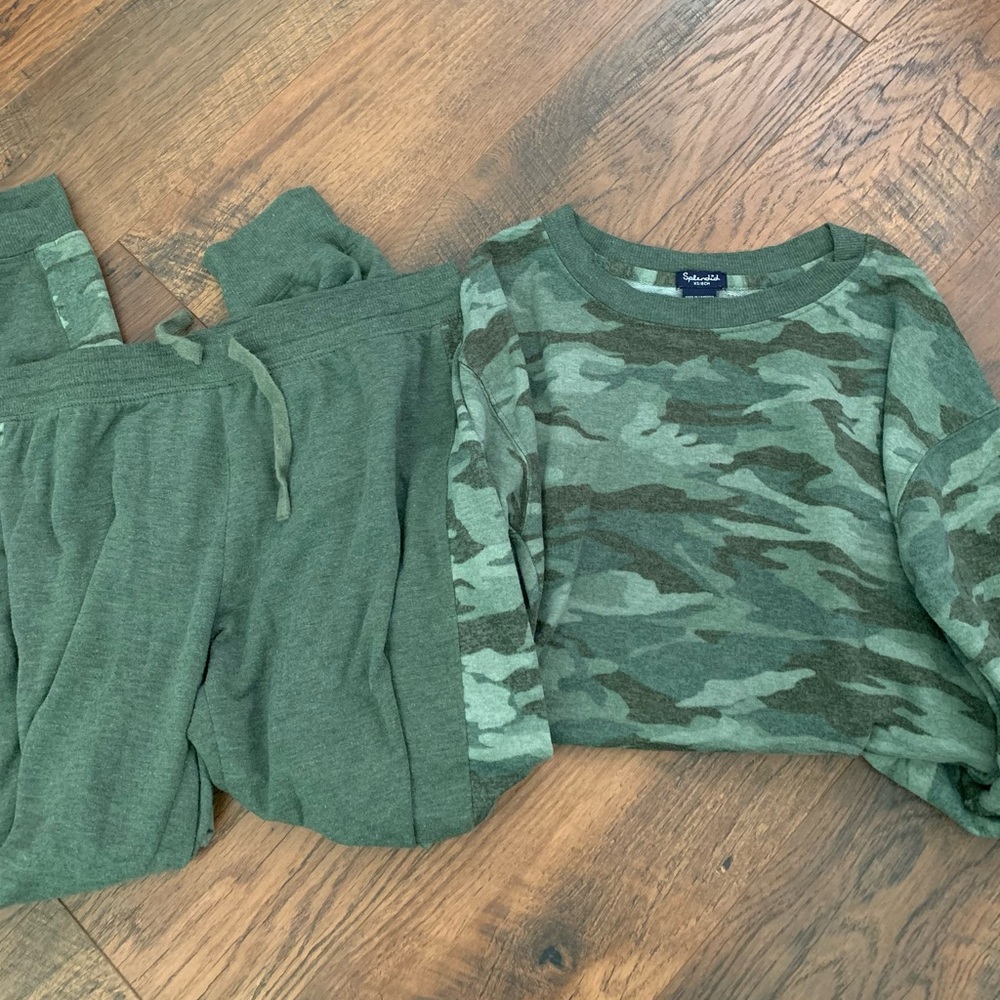 Splendid Camo PJ set